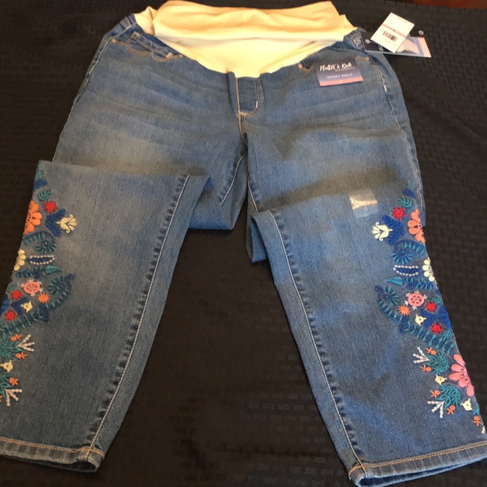 🌸Maternity Skinny Ankle Jeans🌺